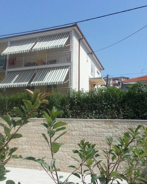 Apartment Ivo Trogir Exterior foto