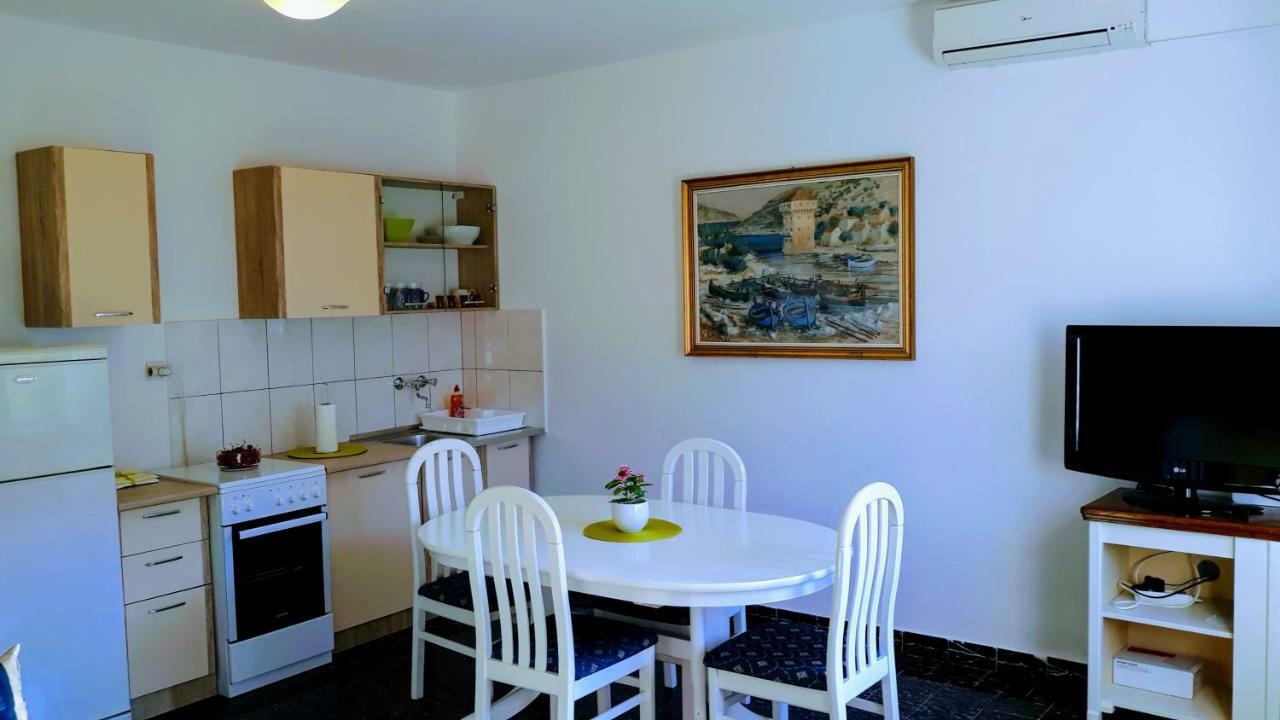 Apartment Ivo Trogir Exterior foto